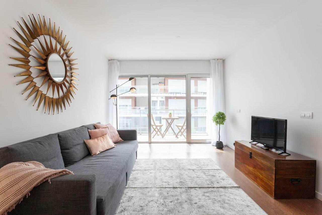 Lisbon Metro & Pool Apartment Exterior photo